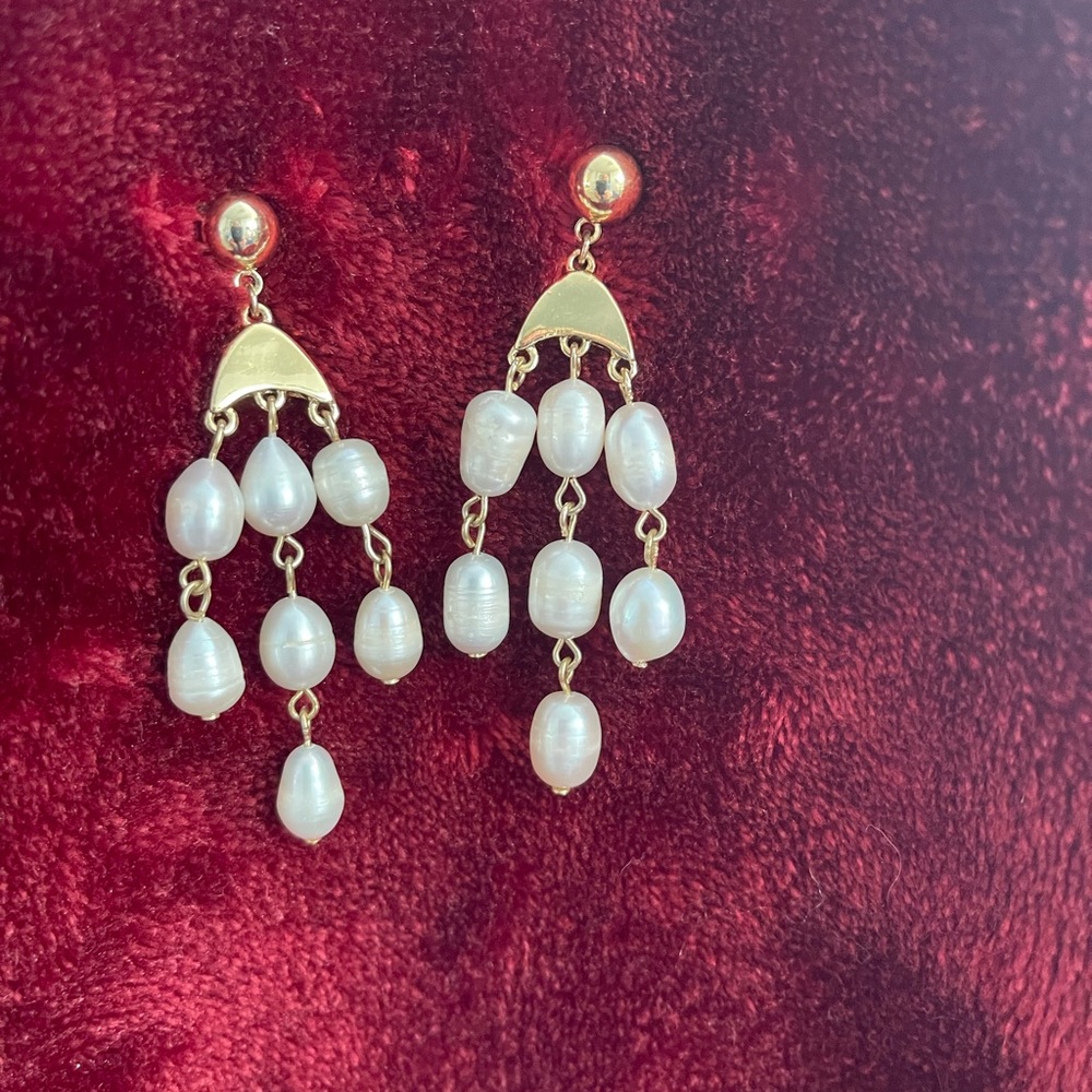 Ann Taylor Chandelier Pearl Earrings - Never Worn
